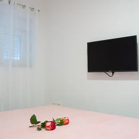 Relax - * Mošćenička Draga